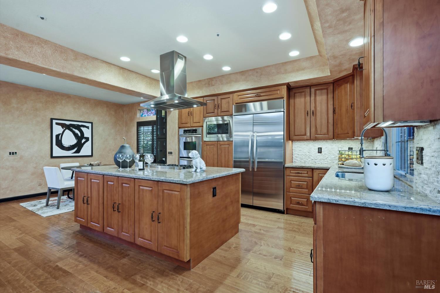 28 S Newport Drive