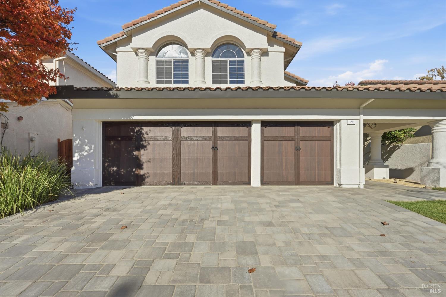 28 S Newport Drive