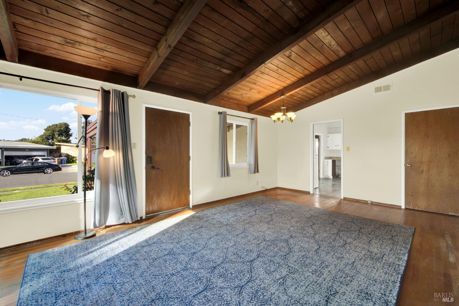 640 S Minahen Street