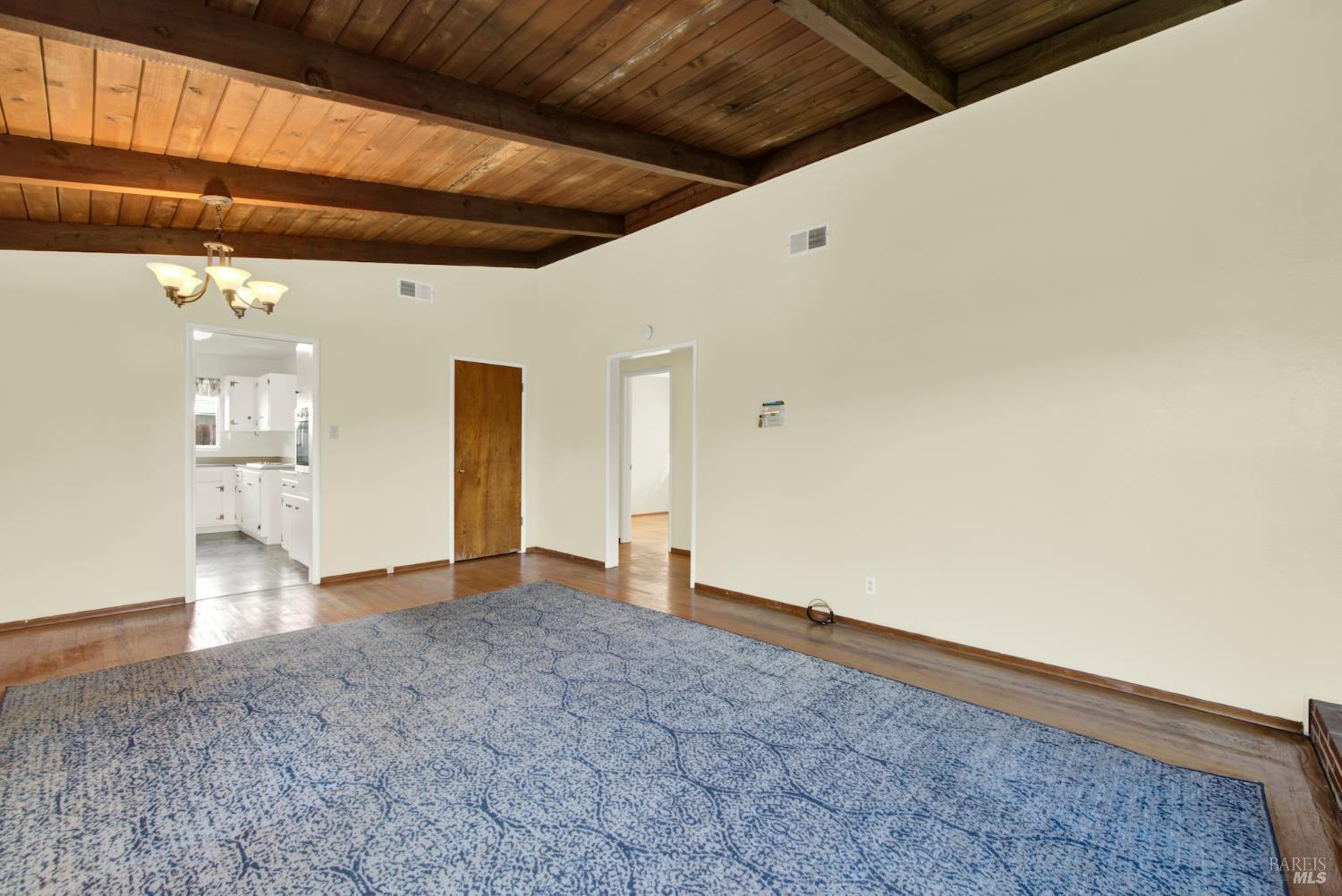 640 S Minahen Street