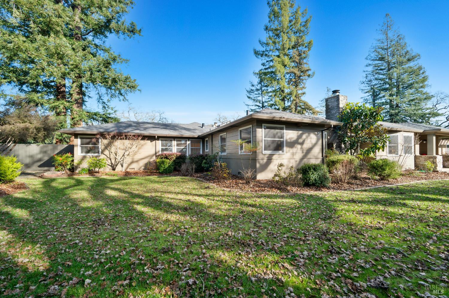 3182 Vichy Avenue