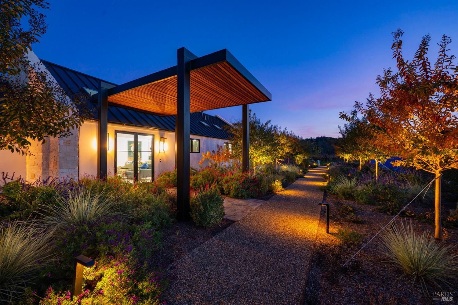 6161 Silverado Trail