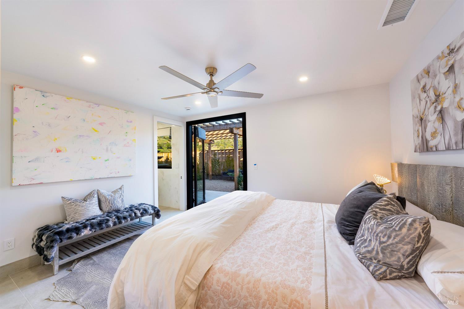 6161 Silverado Trail