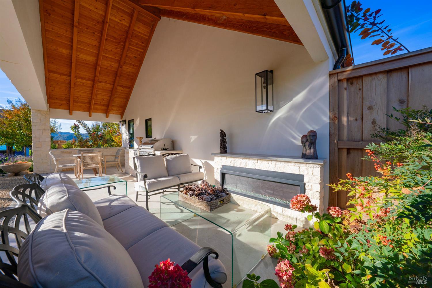 6161 Silverado Trail