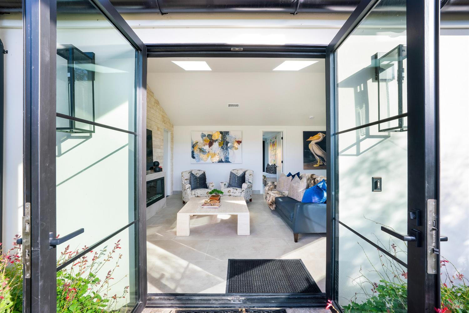 6161 Silverado Trail