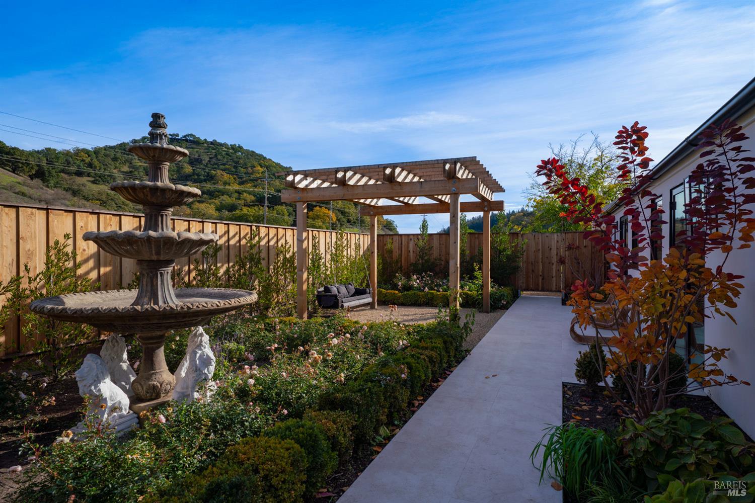 6161 Silverado Trail