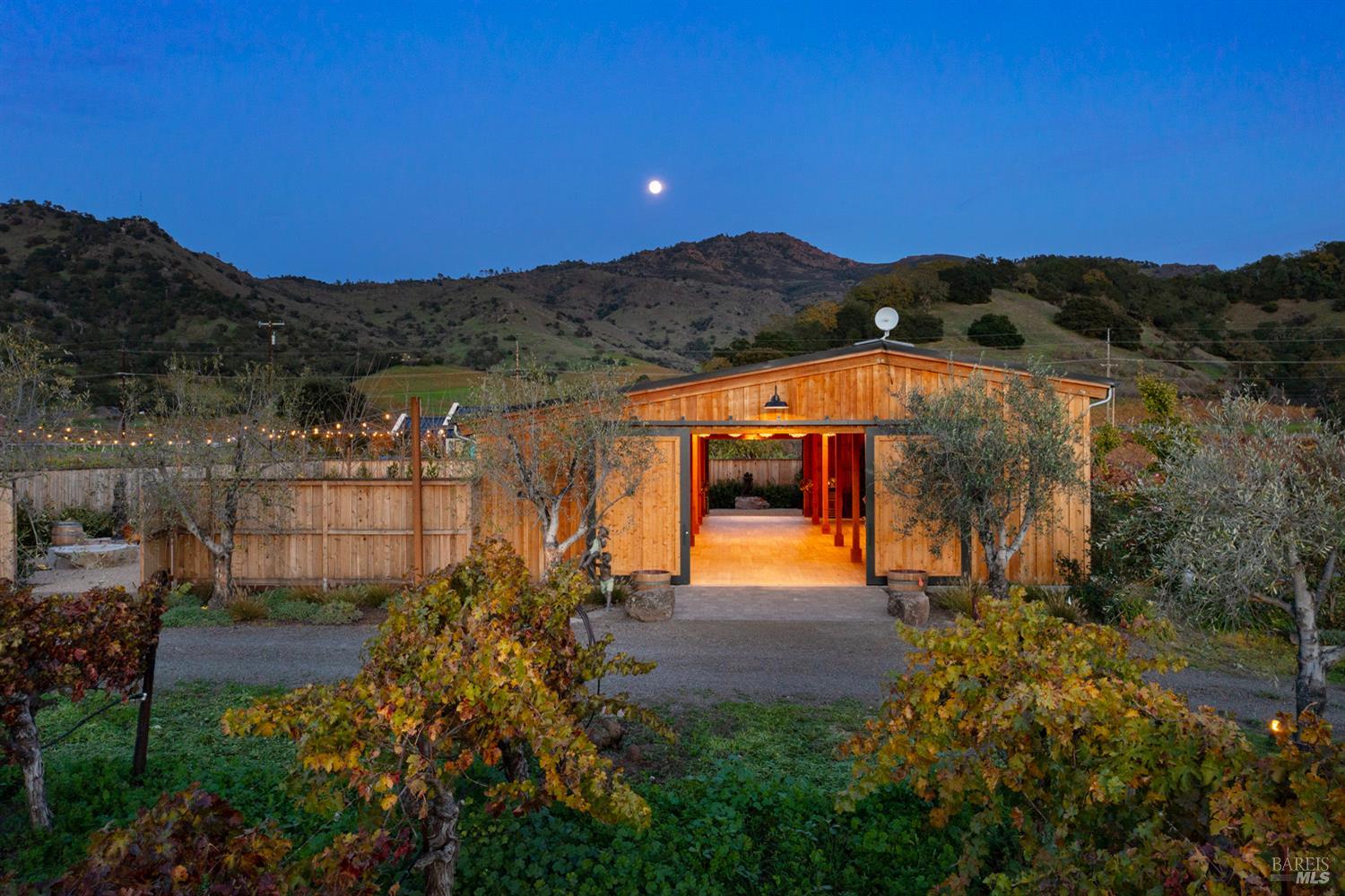 6161 Silverado Trail