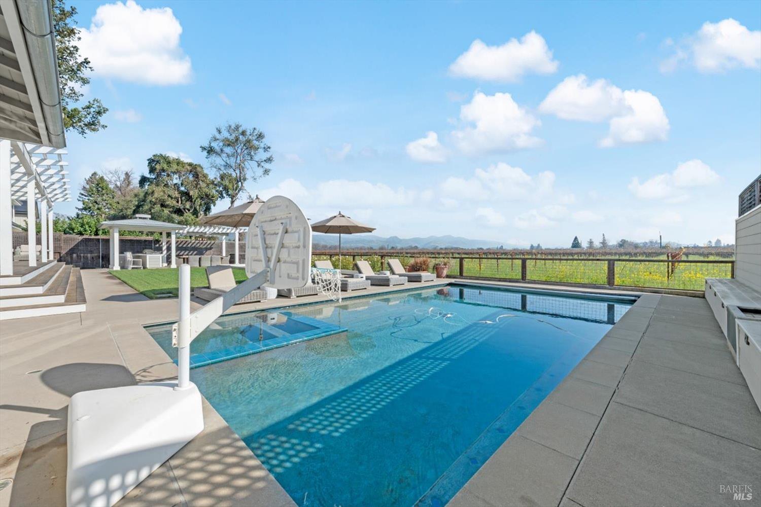 1135 Rutherford Road
