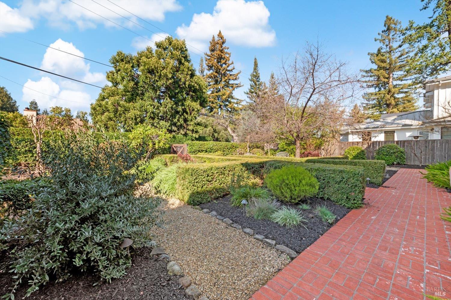 1135 Rutherford Road