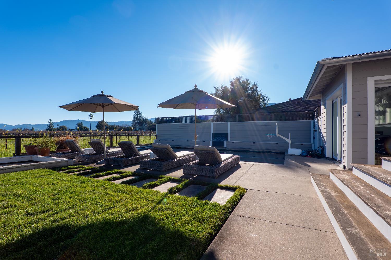 1135 Rutherford Road