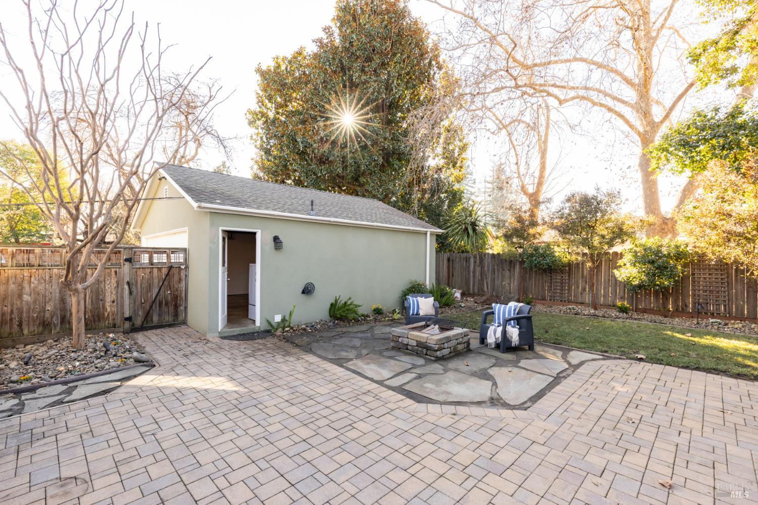 111 S Franklin Street