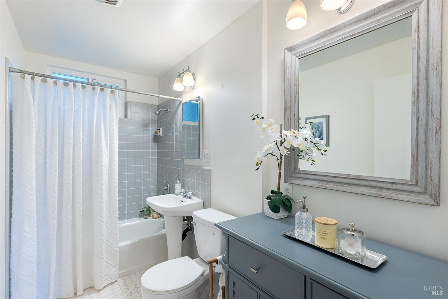 111 S Franklin Street