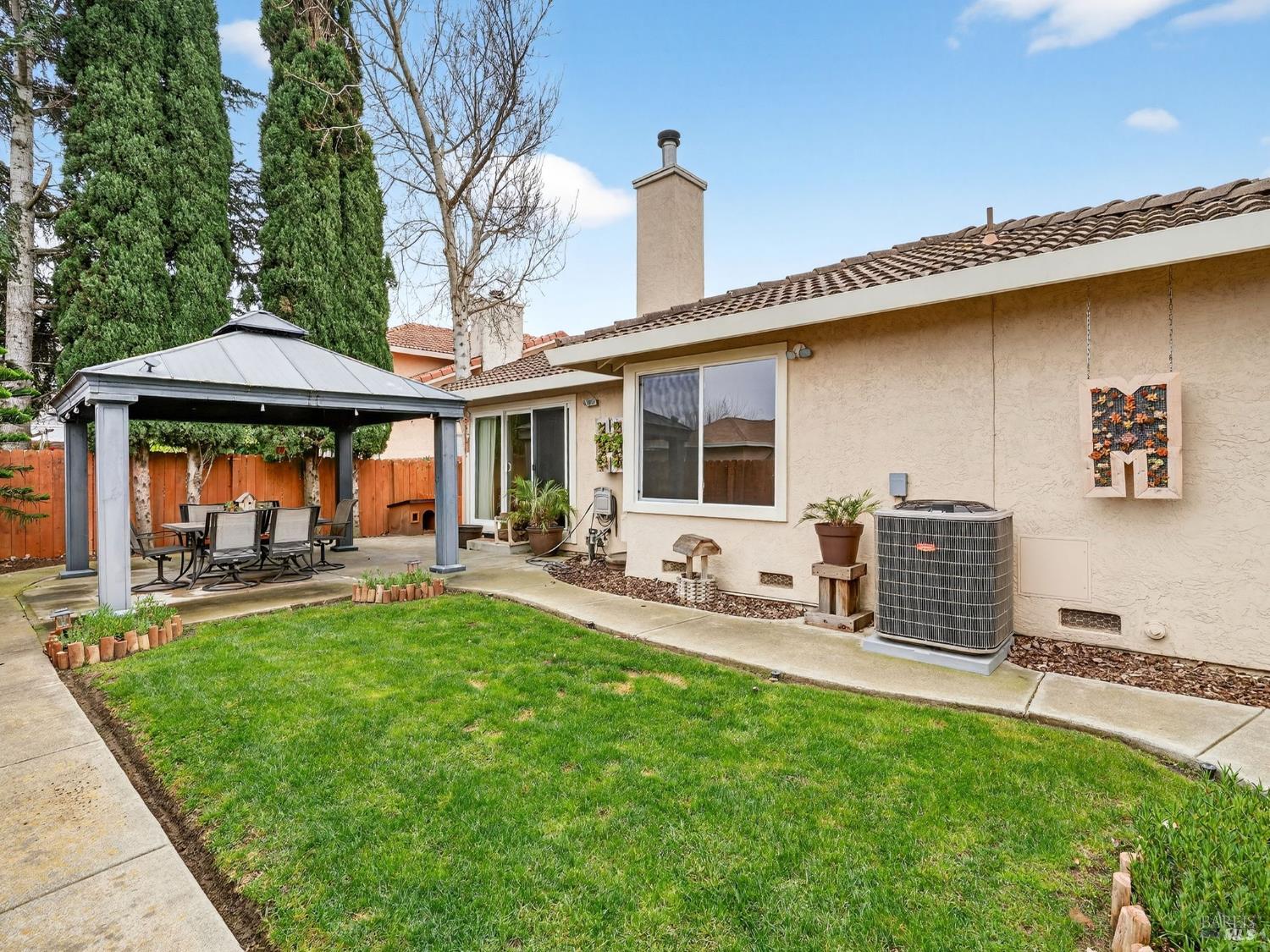 1120 Courtland Court