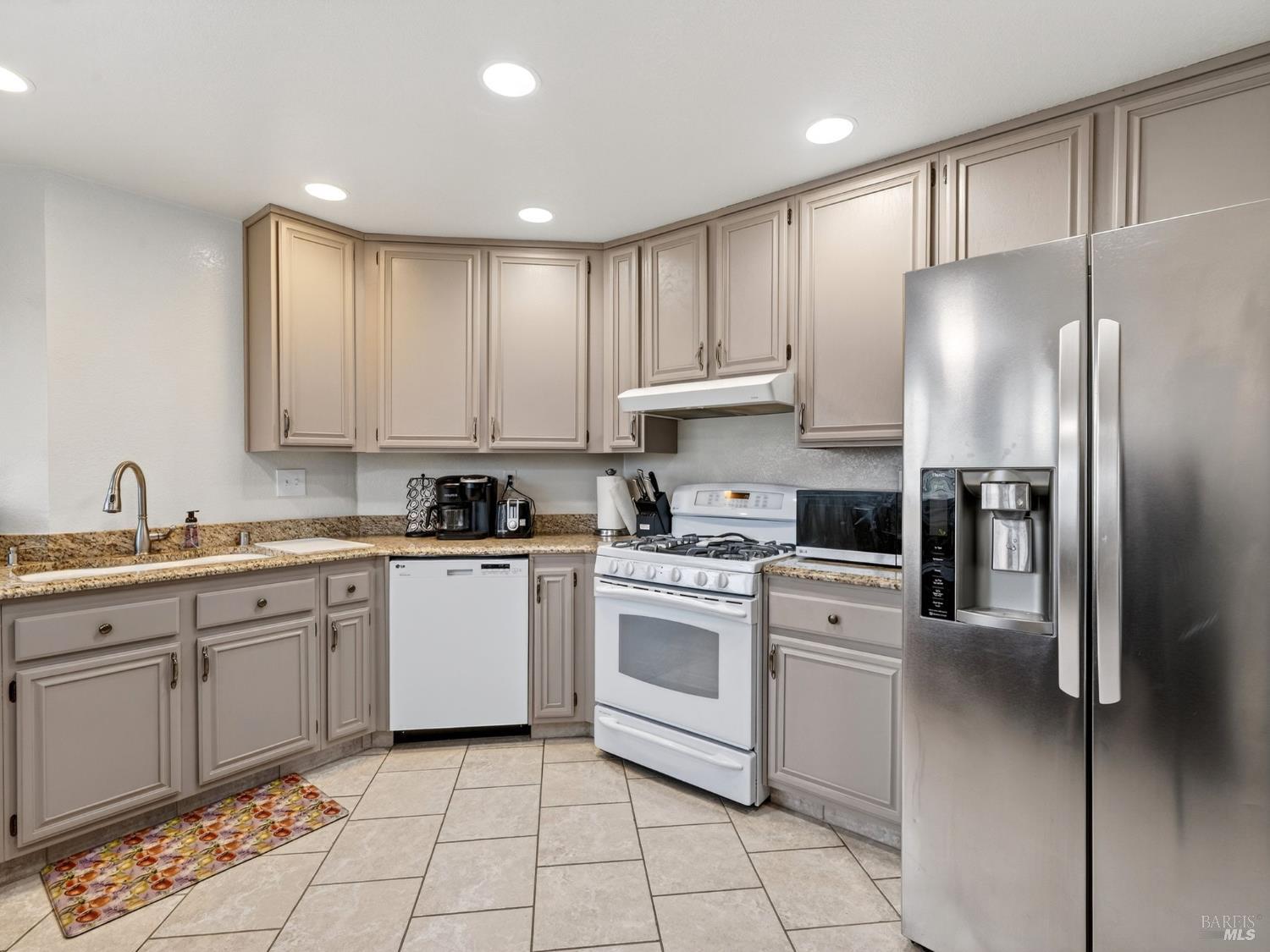 1120 Courtland Court