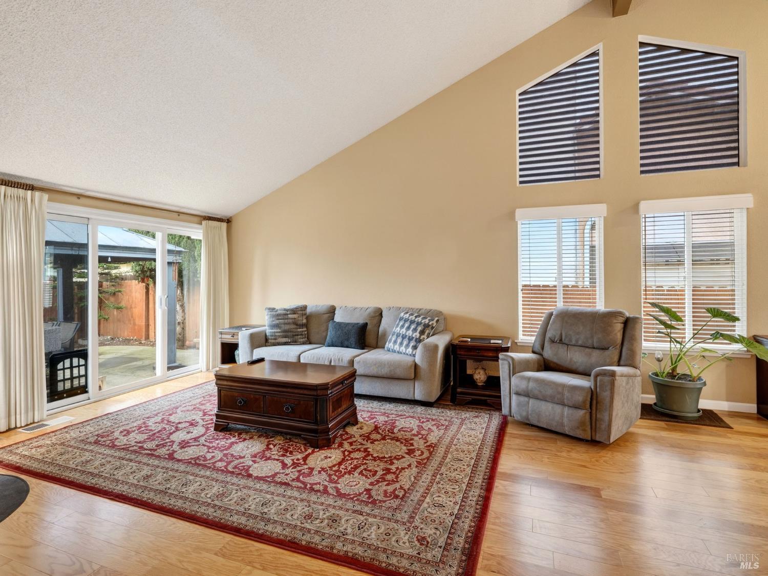 1120 Courtland Court