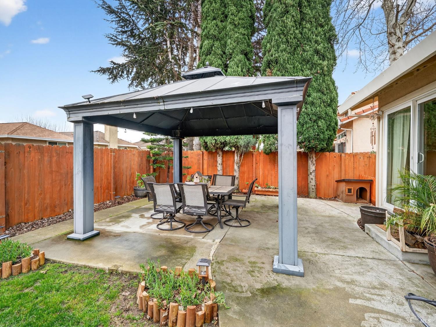 1120 Courtland Court