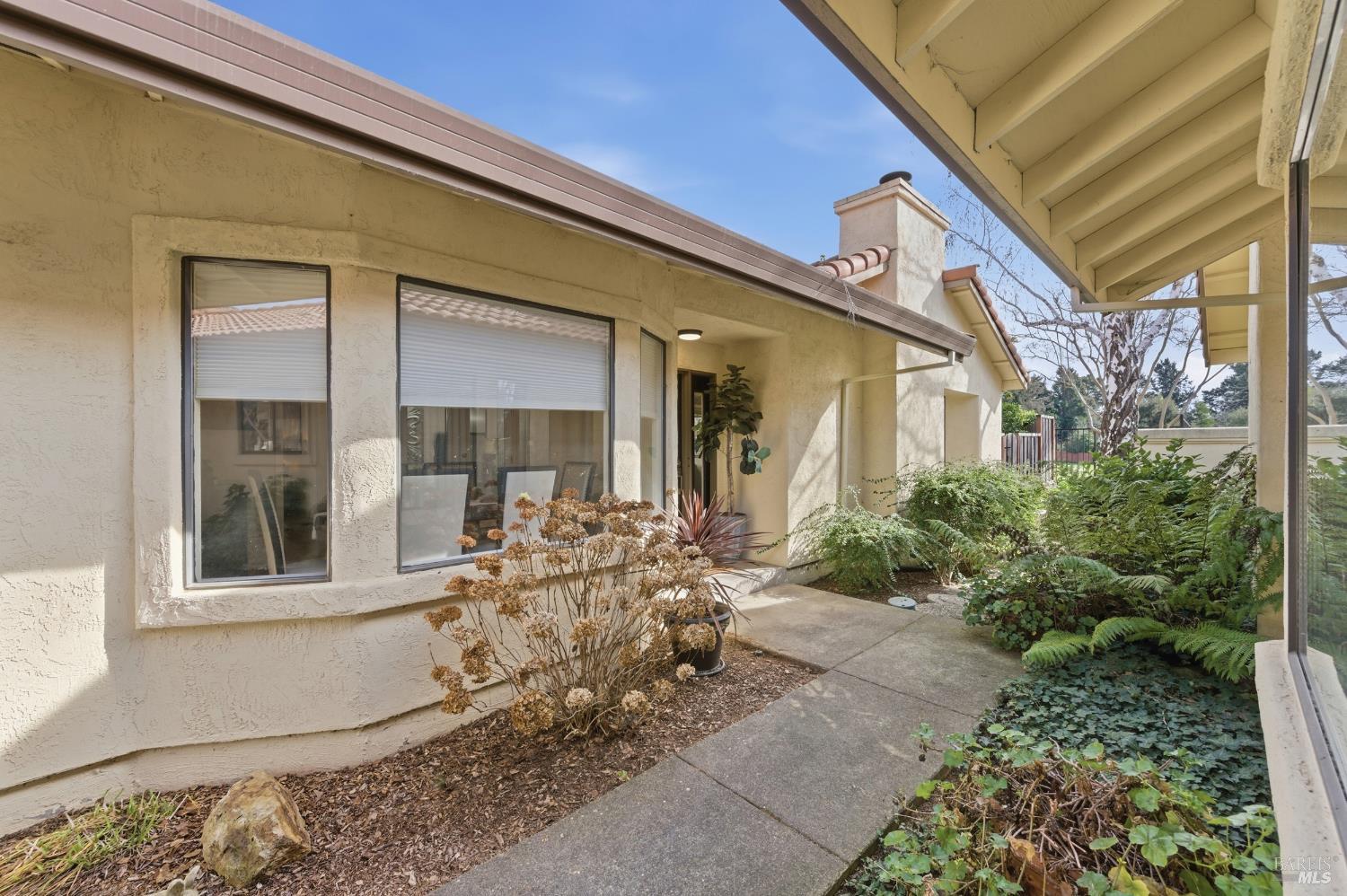 77 Fountain Grove Circle