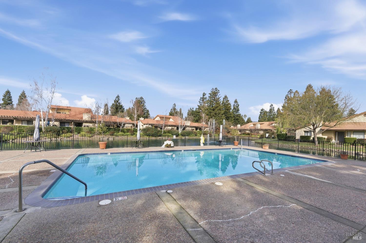 77 Fountain Grove Circle