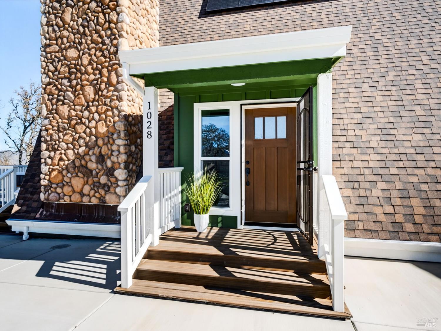 1028 Eastridge Drive