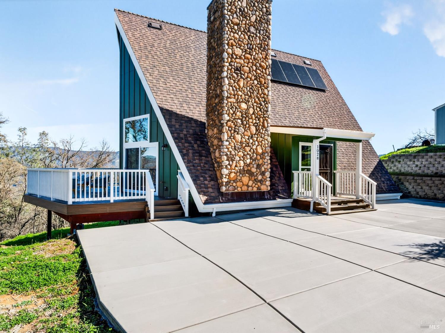 1028 Eastridge Drive