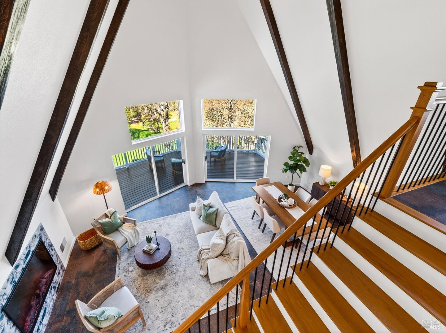 1028 Eastridge Drive