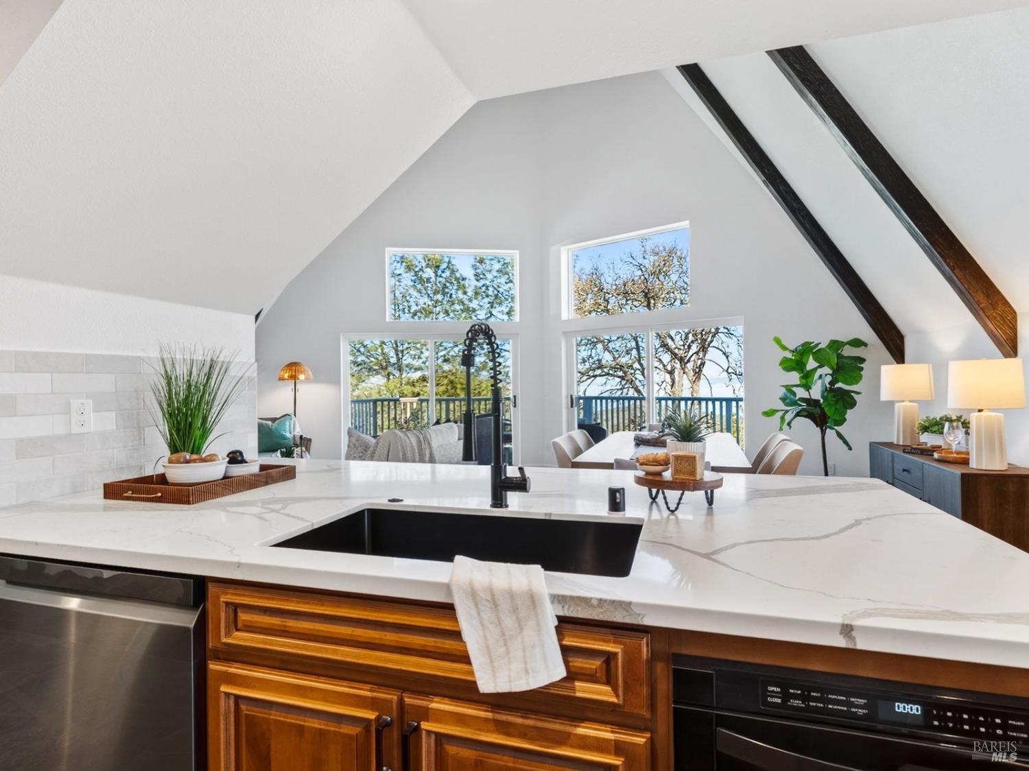 1028 Eastridge Drive