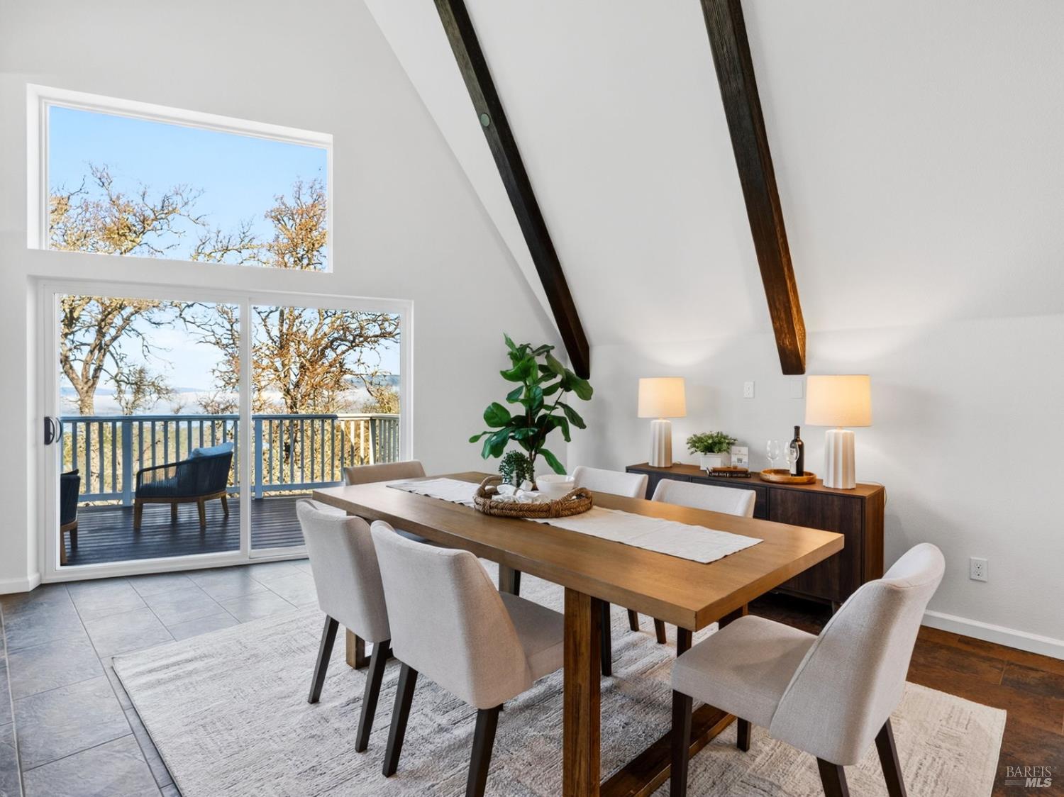 1028 Eastridge Drive