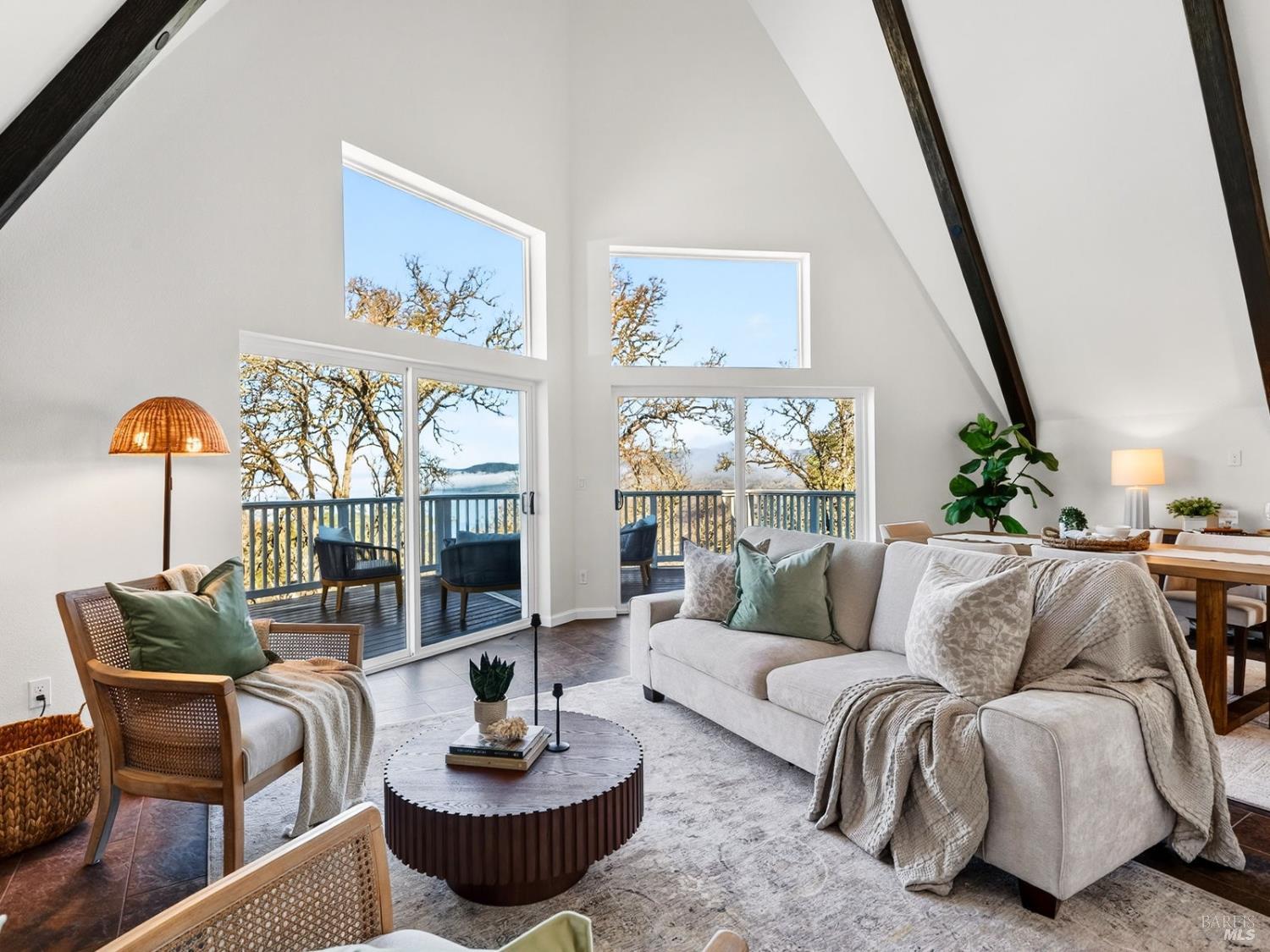 1028 Eastridge Drive