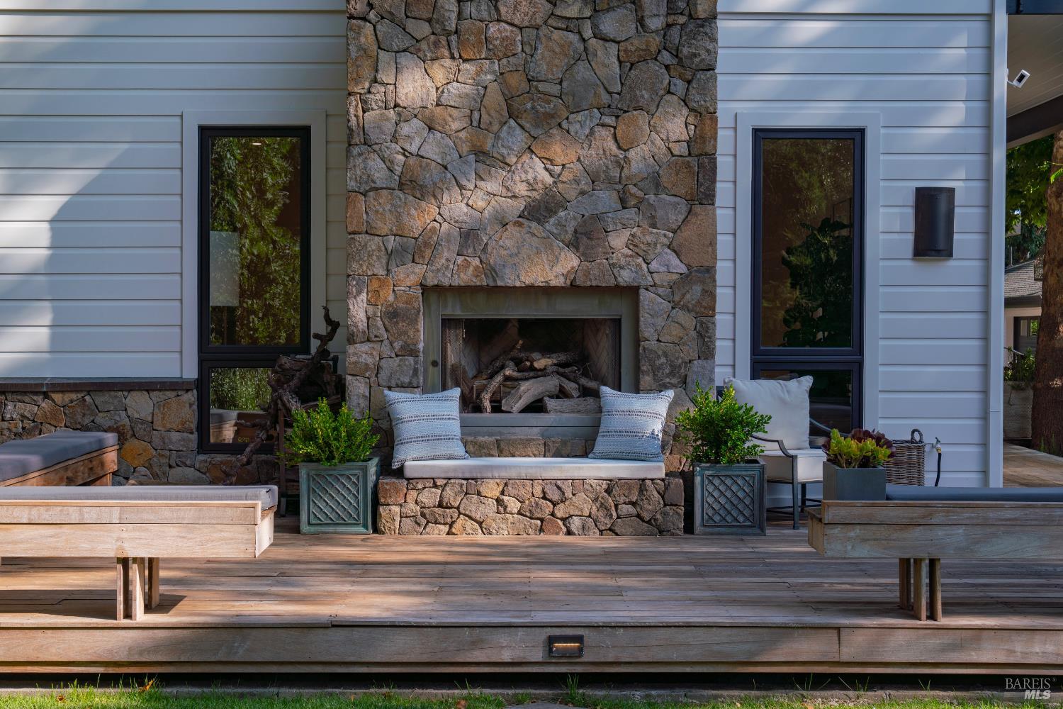 4189 Silverado Trail