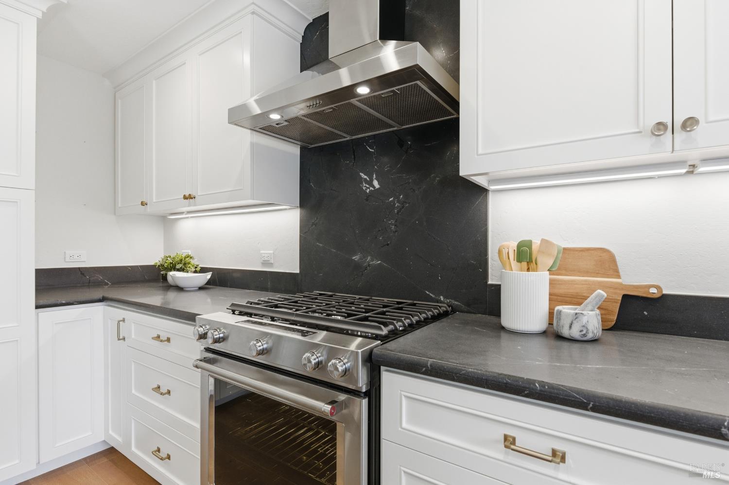 1830 Spring Mountain Road