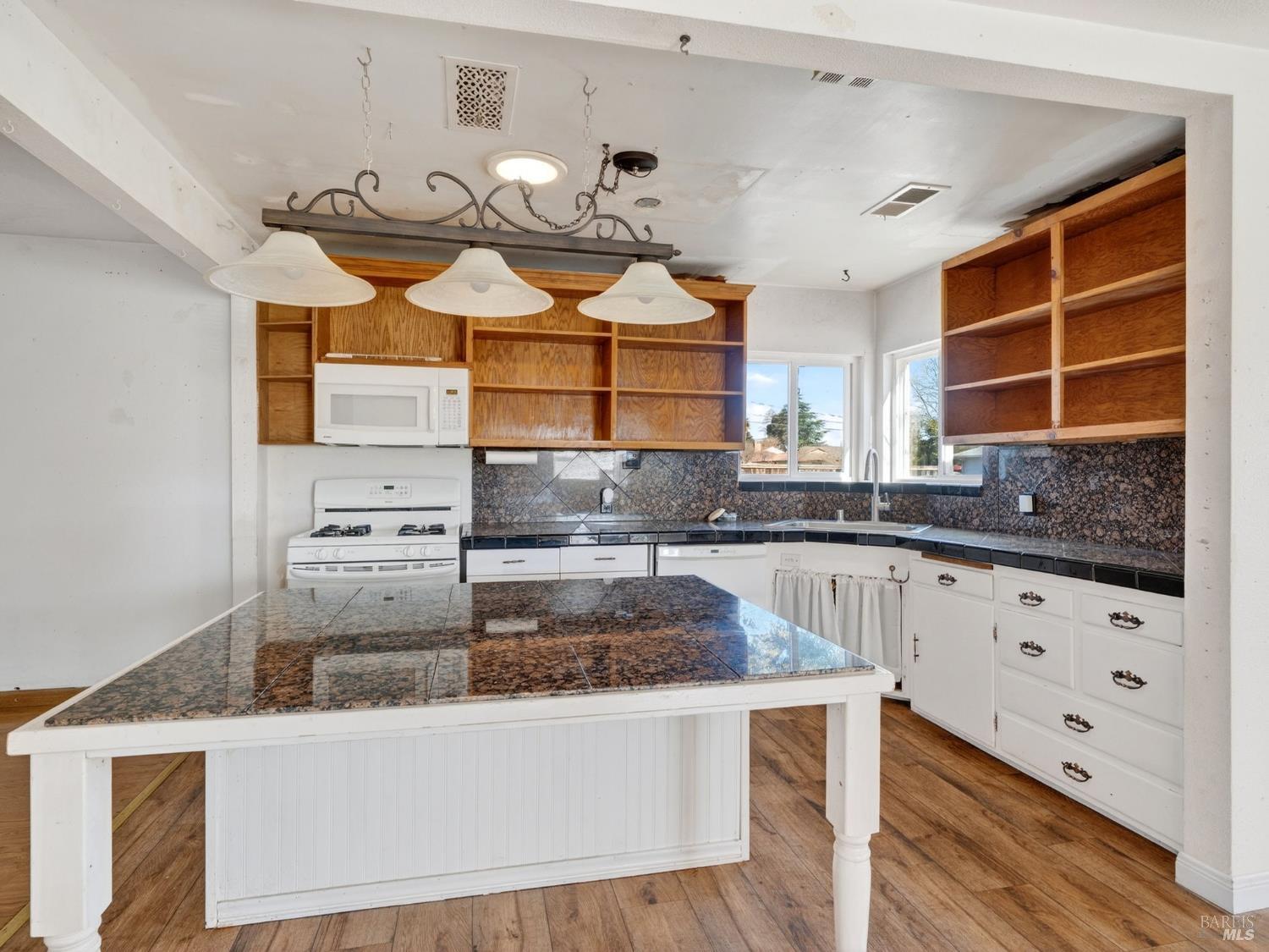 321 Roosevelt Street