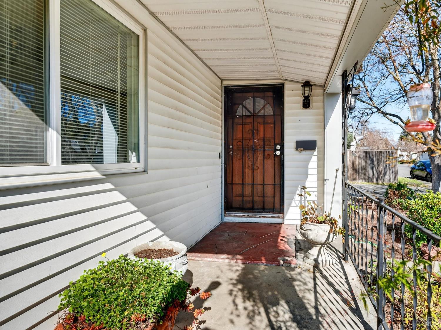 321 Roosevelt Street