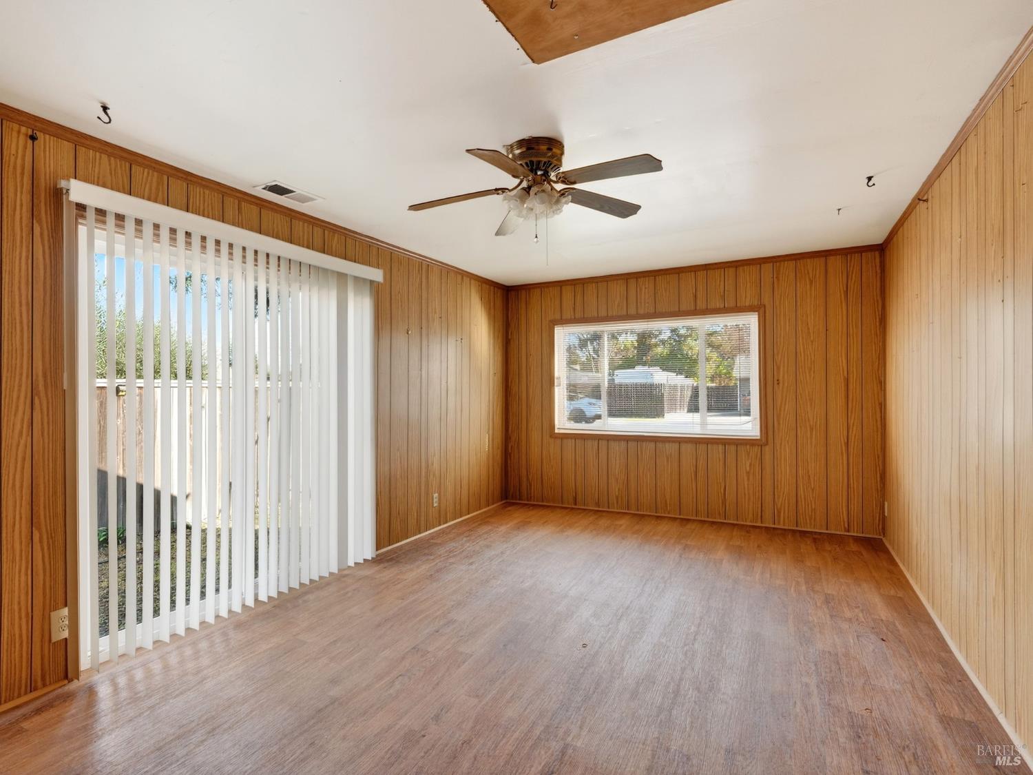 321 Roosevelt Street