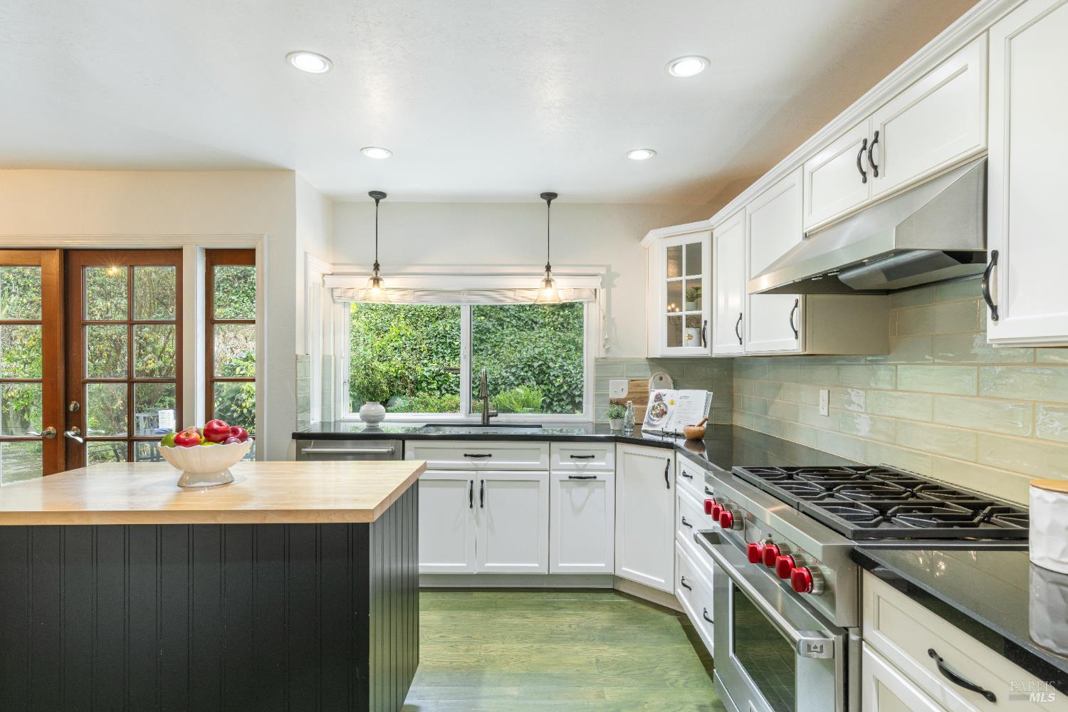 3337 Kensington Circle