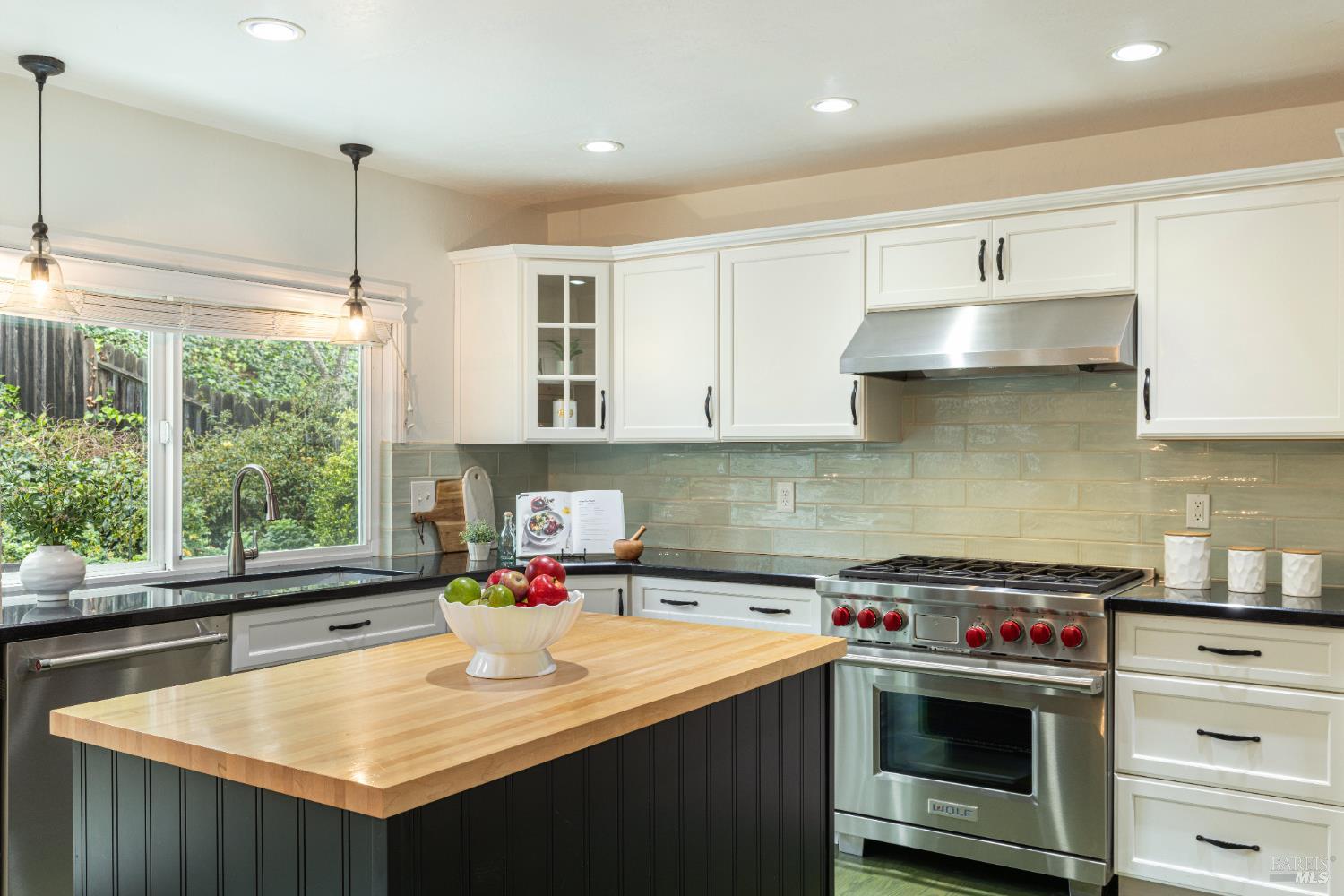 3337 Kensington Circle