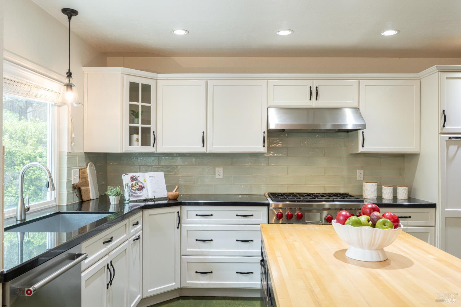 3337 Kensington Circle