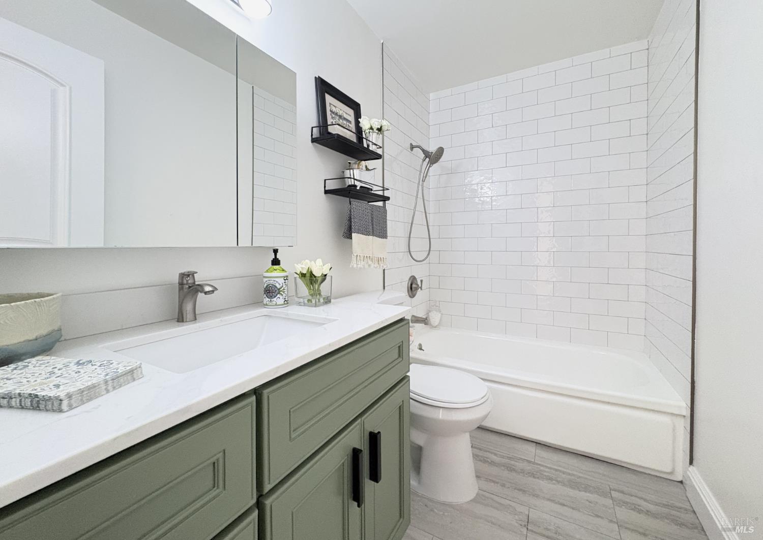 5242 Miles Avenue Unit: Apt C