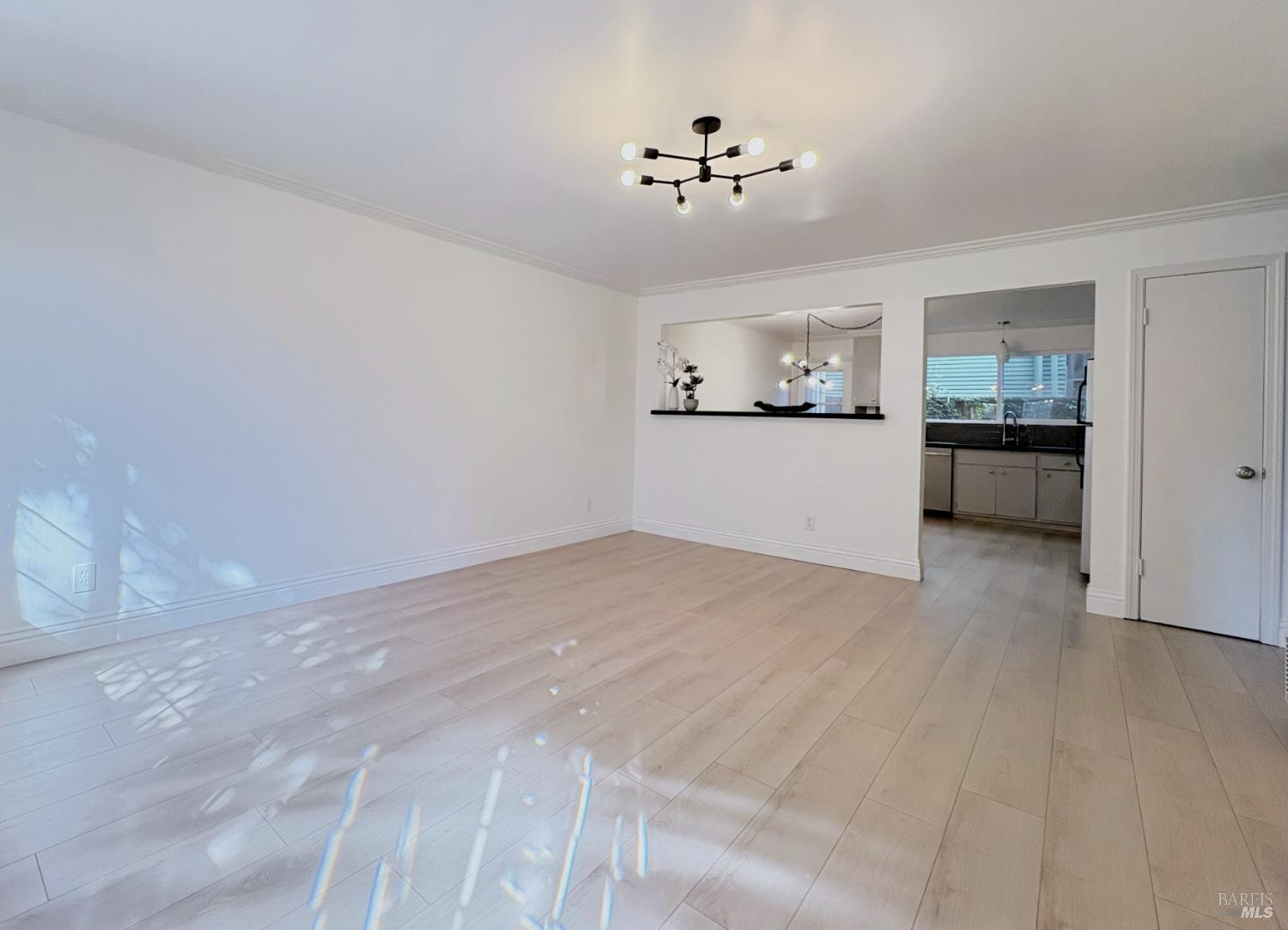 5242 Miles Avenue Unit: Apt C