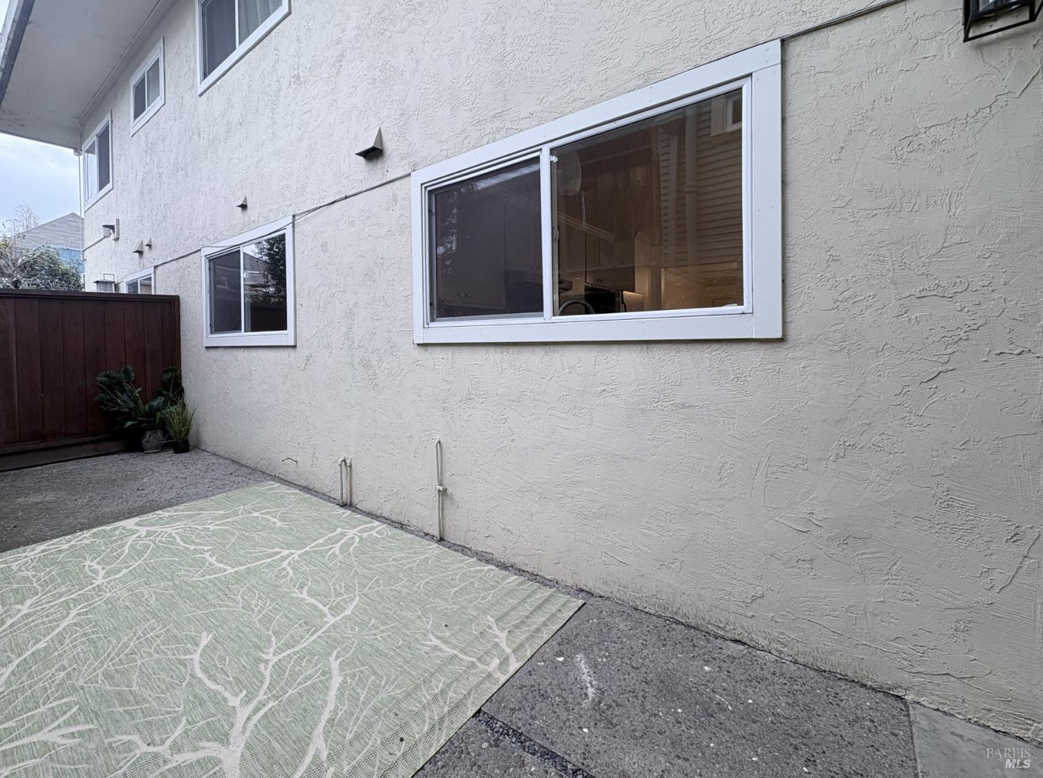 5242 Miles Avenue Unit: Apt C