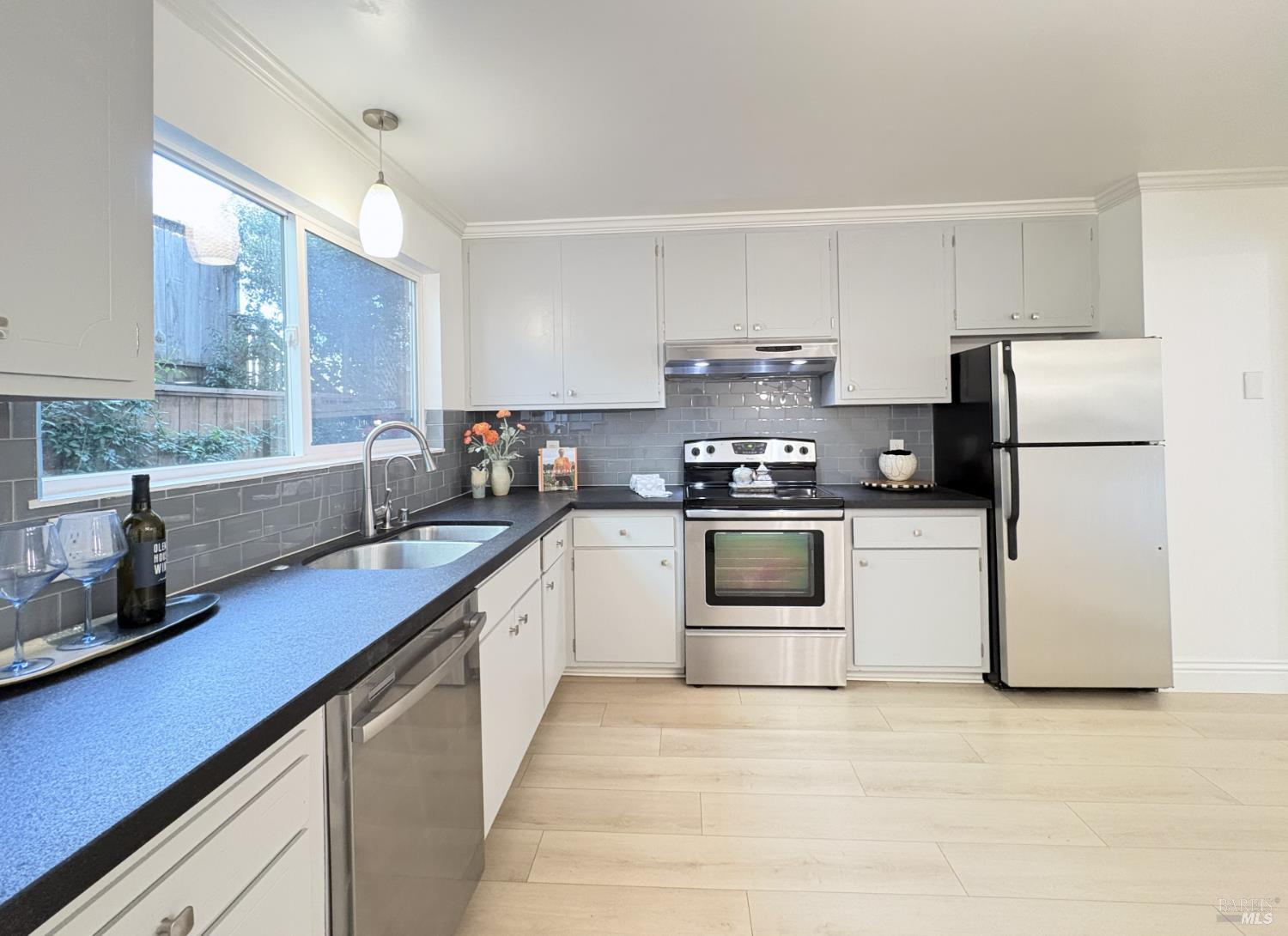 5242 Miles Avenue Unit: Apt C