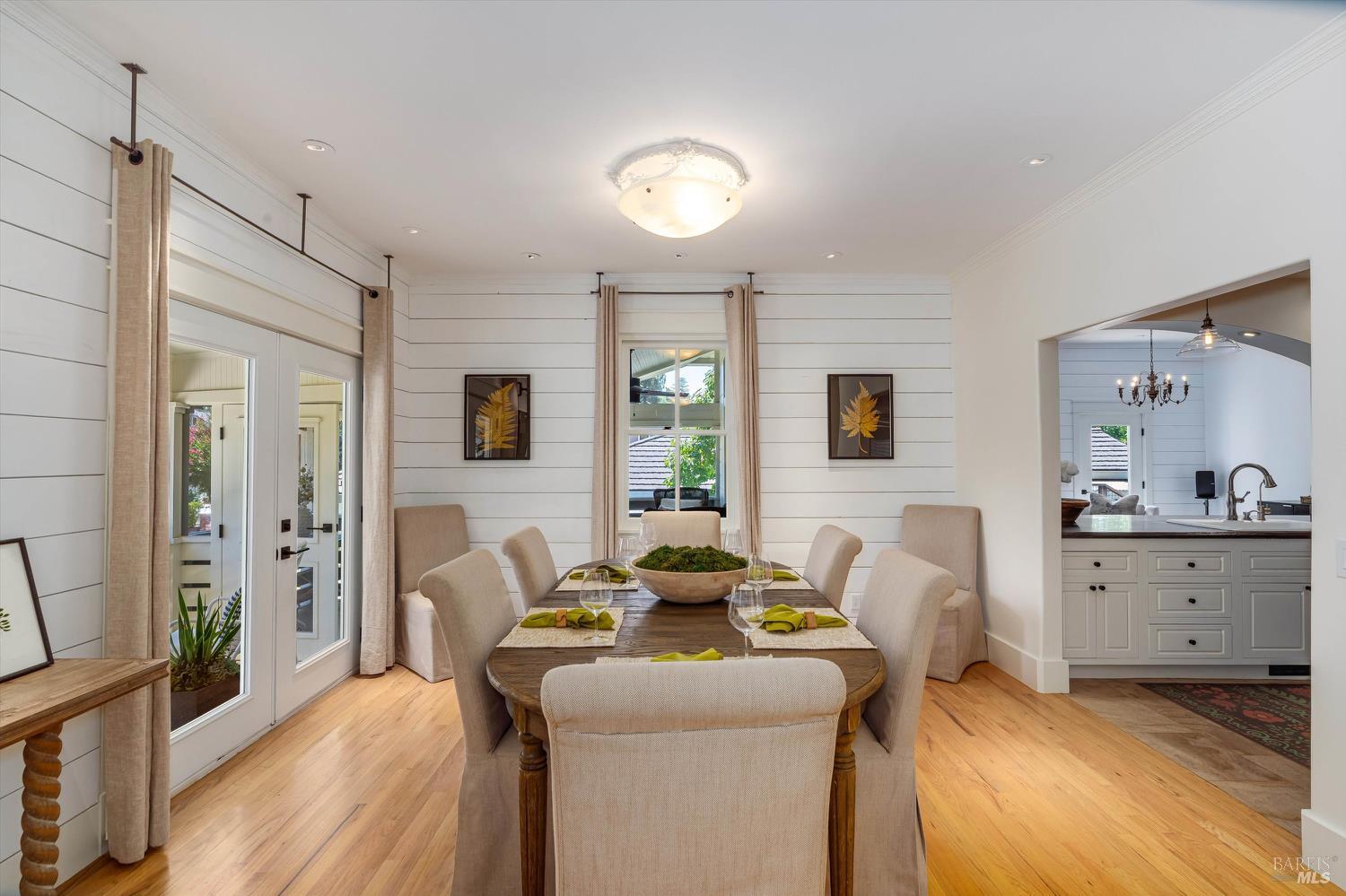 1243 Stockton Street