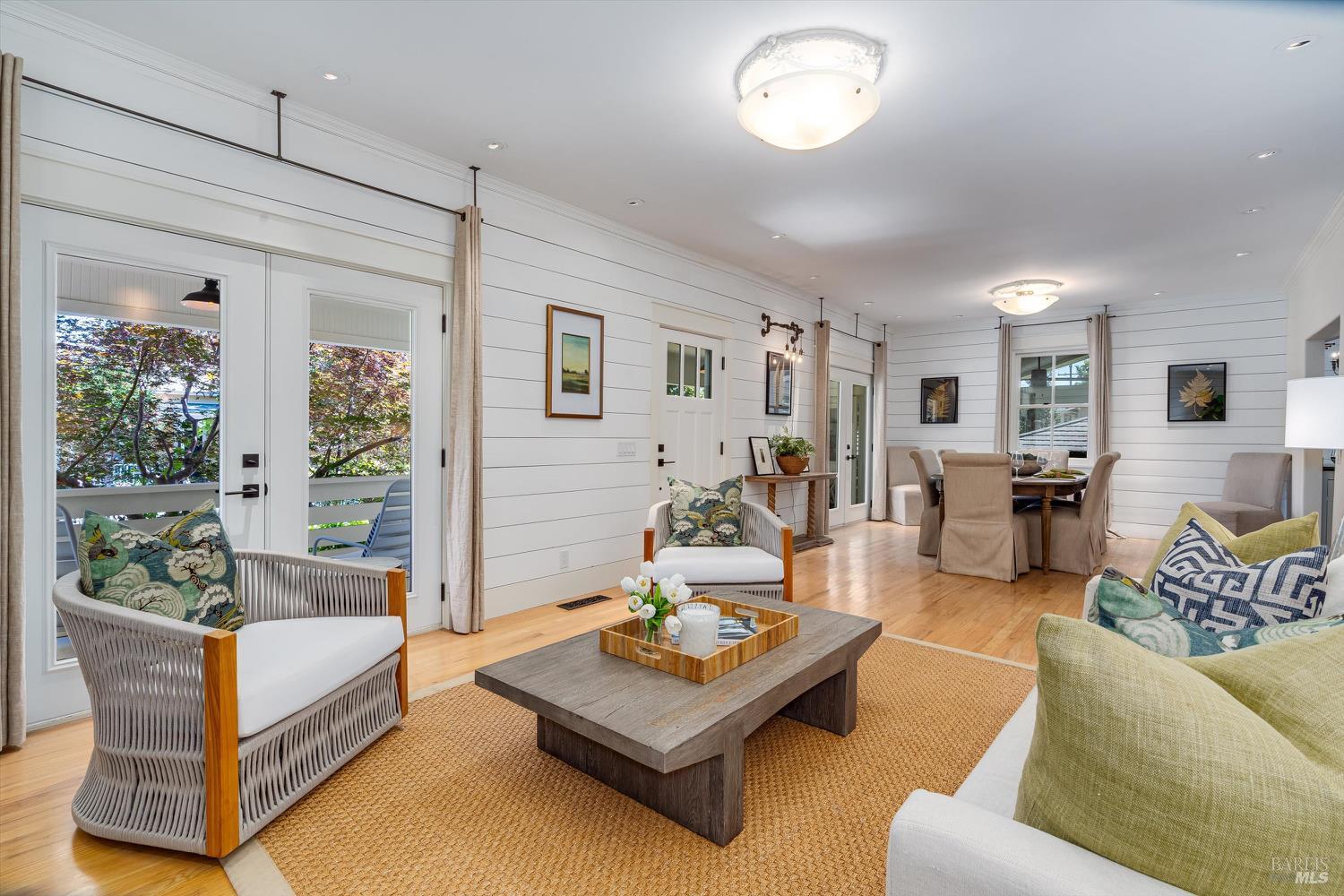 1243 Stockton Street