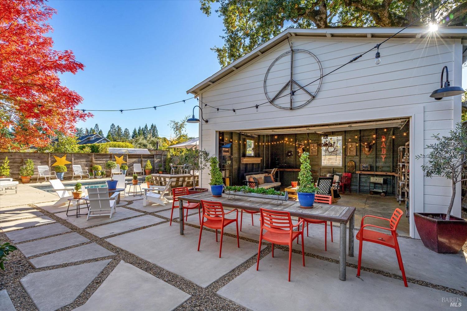 1243 Stockton Street