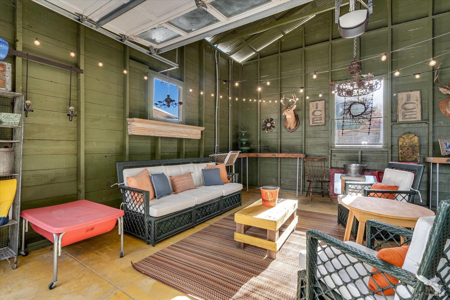 1243 Stockton Street