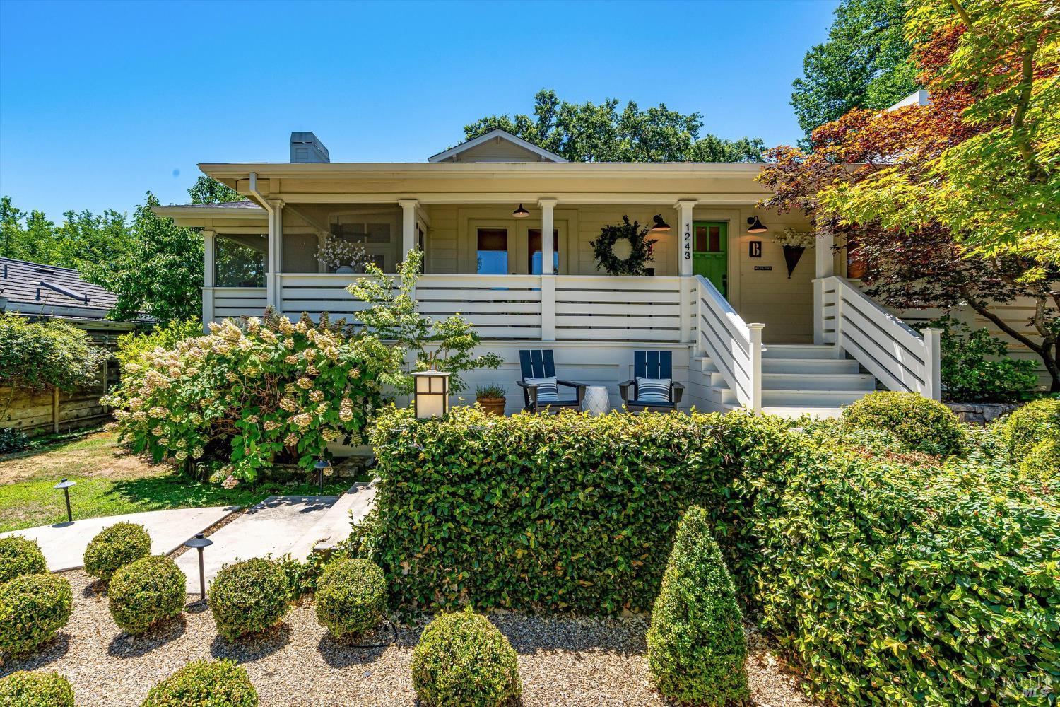 1243 Stockton Street