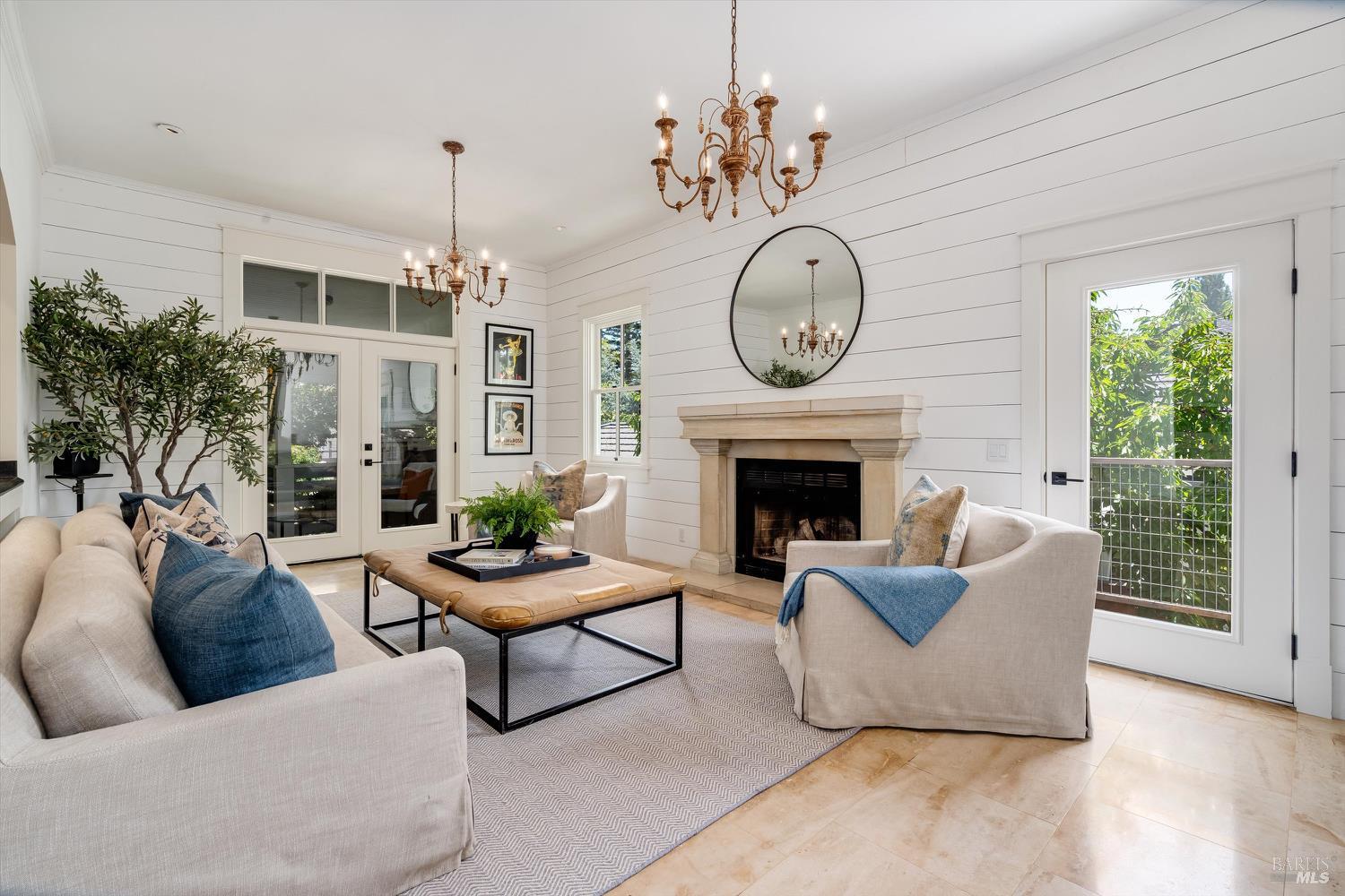 1243 Stockton Street