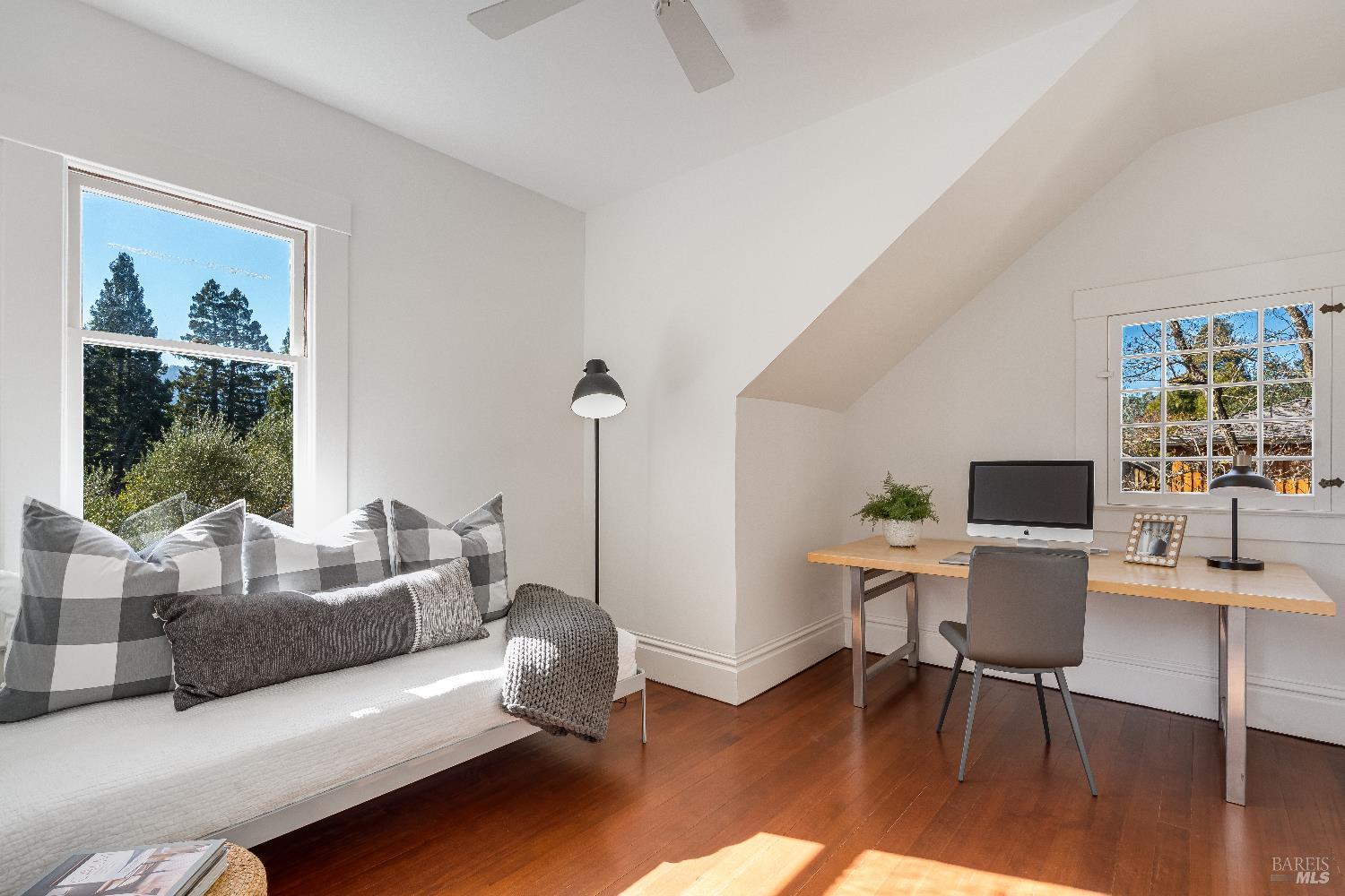 1651 Spring Mountain Road