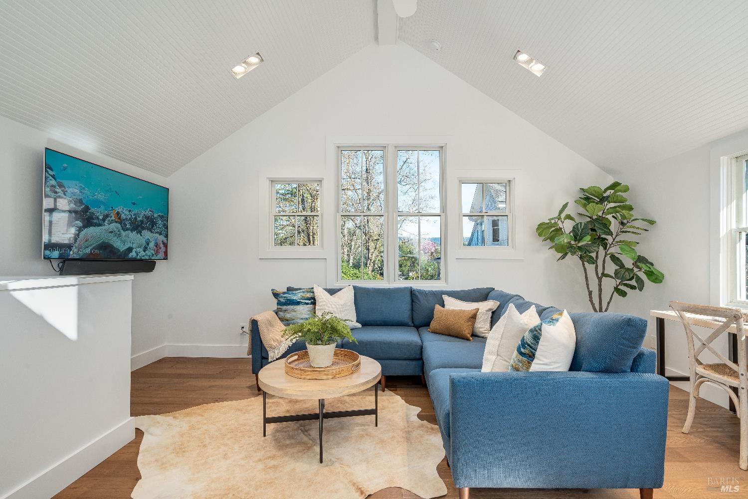 1651 Spring Mountain Road