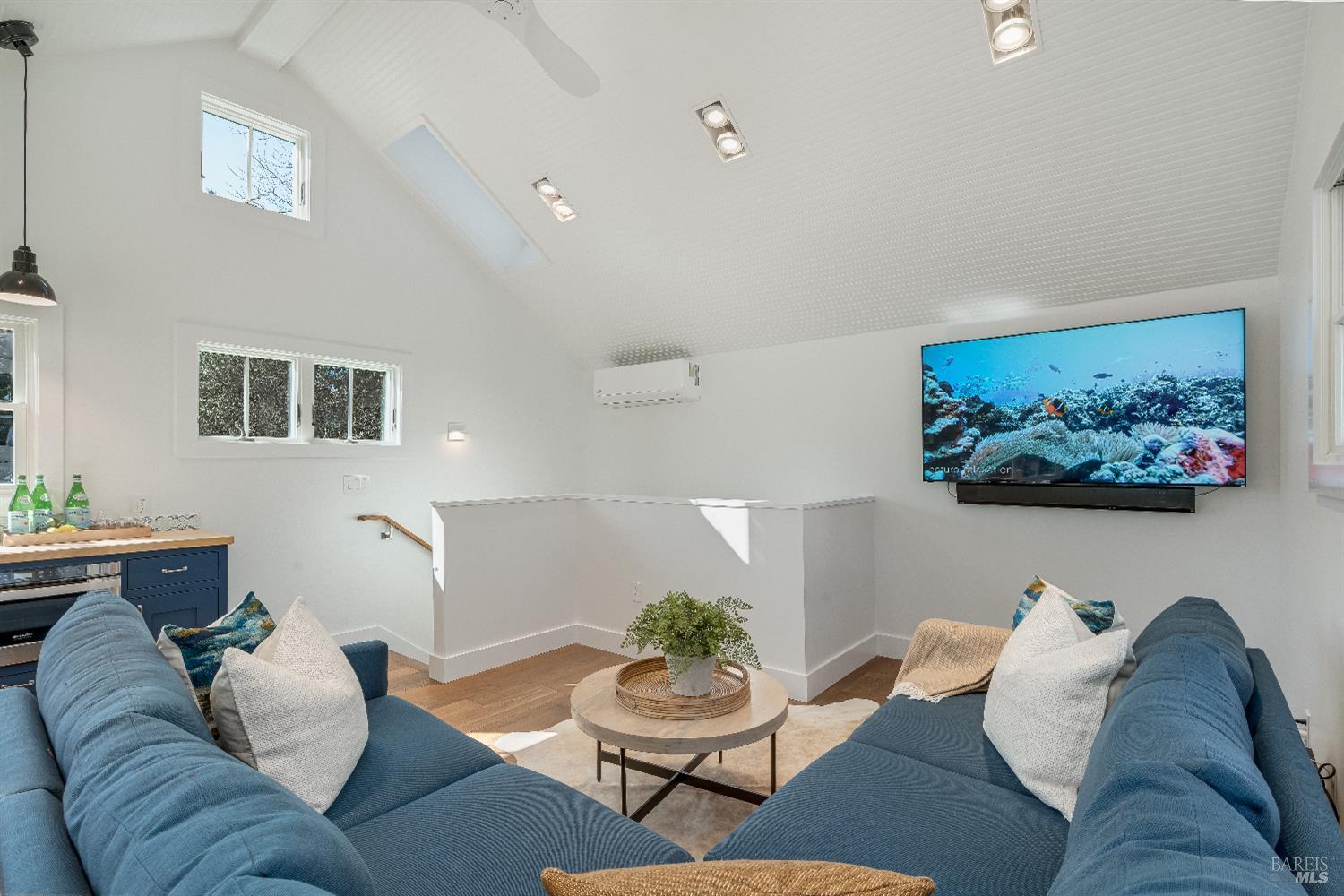 1651 Spring Mountain Road