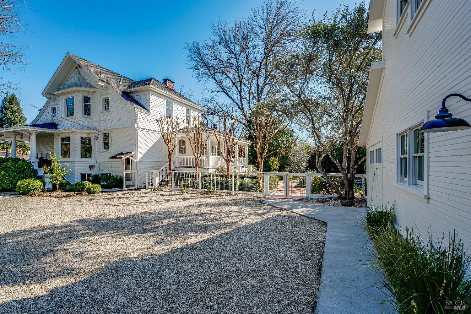 1651 Spring Mountain Road